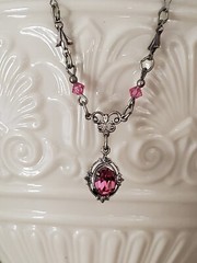VTG Sadie Green Victorian Reproduction Crystal Necklace Light Rose Silvertone