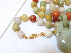 Vintage Chinese 14K GOLD Multi-Color Jade 9mm Beads Necklace Pendant, 22″