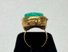 Avon Green Faux Jade Carved Oval Poison Locket Ring Gold Tone Adjustable 6-7 Vtg