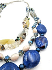 VTG MODERN 22″ SIGNED V UNUSUAL HEAVY blue Silver tone clear GEOMETRIC Necklace