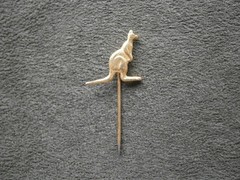 Kangaroo Australia Vintage Goldtone Stick Pin Lapel Pin 1.0g