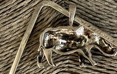 Vintage .925 Sterling Silver V-Neck Choker 16″ inch & 925 RHINO PENDANT | 22+ G