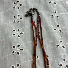 Vintage Hand Painted Hibiscus Mother of Pearl Beaded Necklace