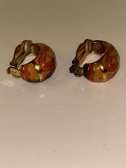 Vintage Joan Rivers Coral Enamel Hoop Clip-On Earrings Costume Jewelry Excellent