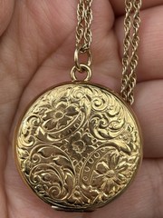 Victorian Floral Round Engraved Locket Necklace 18” Chain Gift for Her