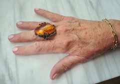 LARGE 1 ½” x 1 ⅜” Vintage AMBER STERLING Silver LEAVES RING 19.5 grams Size 8