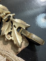 Vintage Crown Trifari Gold Tone Leaf Floral Brooch Clip Earring Bracelet Set