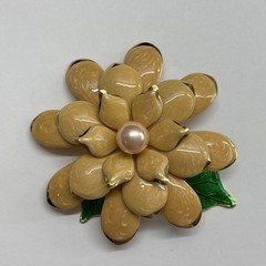 Joan Rivers Gold Tone Peach, Green Enamel Faux Pearl Flower Brooch, Signed M55