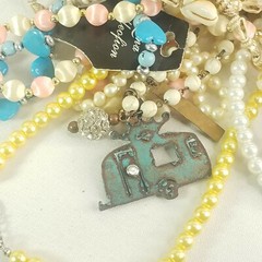 1+ LB Vintage to now Costume Jewelry 20+ pieces Necklaces