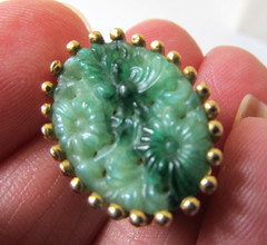 Vintage Jomaz Peking Glass Faux Green Jade Clip On Earrings Gold Tone