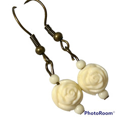 Vintage White Cream Rose Bud Flower Earrings Gold Tone Plated Carved Beads