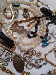 Jewelry Junk Drawer Lot Estate Unsearched Read Descrip