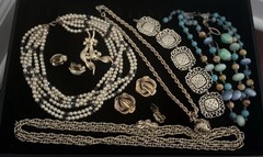 Vintage Estate Jewlery Lot Of 10 Earrings Pearl Crystal Gold Brooch Necklace