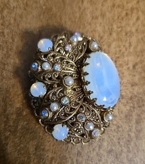 Vintage Western Germany Brooch Glass Faux Opal Gold Plated