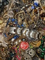 Huge Unsearched Jewelry Lot VTG Vintage to Modern