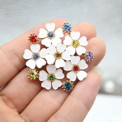 Fashion White Floral Flower Brooch Colorful Rhinestone Pin Women Dress Gift