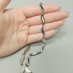Vintage Sterling Silver Wavy Pattern Chain Necklace Black White Enamel 16 Inch