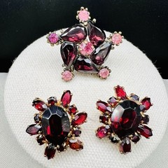 Vintage Garnet Red Plum Rhinestone Brooch Clip Earring Set Gothic Glam Statement