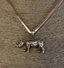 Vintage .925 Sterling Silver V-Neck Choker 16″ inch & 925 RHINO PENDANT | 22+ G