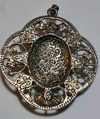 Vtg Elegant Gold Tone Filigree Black Cabachon Faux Pearl Edwardian Style Pendant