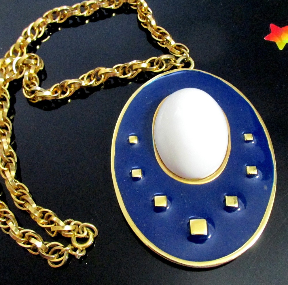Vtg Runway Rare NAPIER Blue Enamel White Cab Pendant Necklace Book Pc BERTOLLI