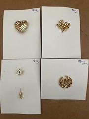 Vintage Brooch Pin Lot Of 26 Unique Brooch For Any Occasion Fast Shipping!