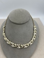 VINTAGE Gold and Silver Two-Tone Textured Articulated Leaf Link Choker Necklace