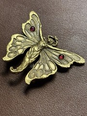 Newark Museum Reproduction Woman Butterfly Brooch Pin Gold Tone Garnet Whiteside