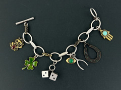 Matte Silver Metal Good Luck Charm Bracelet Dice Shamrock Wishbone Horseshoe 8″