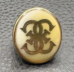 Vintage HUGE Gold Tone Monogram Statement Ring Cream Enamel Oval Signet Sz 7