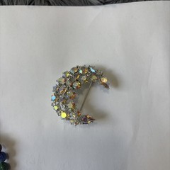 Vintage KARU Arke Blue AB Rhinestone Crescent Moon Brooch Silver Tone Excellent