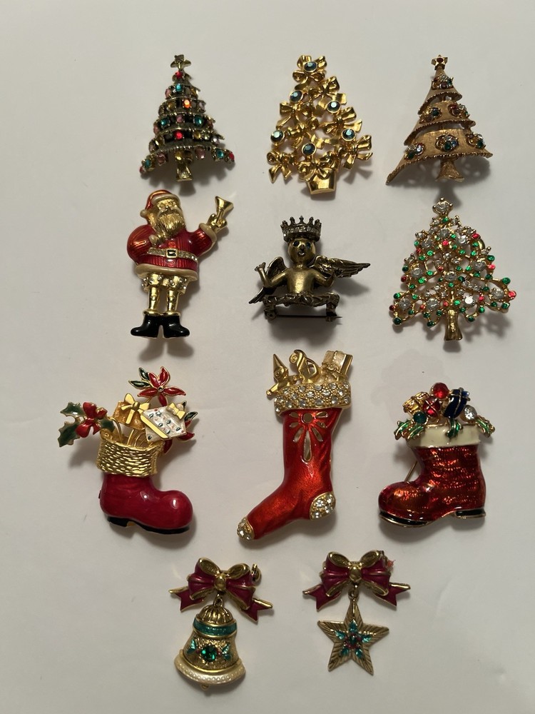 Vintage Lot of 11 Christmas Trees/Other Brooches Pins Some Signed