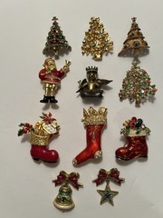 Vintage Lot of 11 Christmas Trees/Other Brooches Pins Some Signed