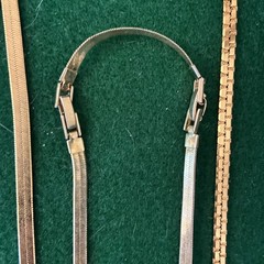 4 Classic Thin Gold tone Flat Chain Shiny Necklace (3) & Bracelet NAPIER & Other