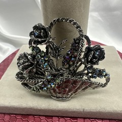 Vtg Thelma Deutsch Basket full of flowers brooch. See pics.
