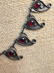 Vintage Taxco Style 925 Sterling Silver Garnet Paisley Cabochon Fringe Necklace