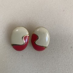 Red Creamy White Gold Enameled Stud Earrings 80s Mom Fourth Of July E12