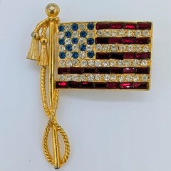 Vintage American Flag Brooch Pin 4th Of July Rhinestone USA Gold Tassel