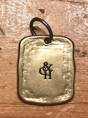 GRACE & HEART ” LOVE ” TWO TONE PENDANT / BRACELET CHARM – POP ART CULTURE