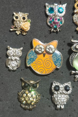Vintage Owl Brooch Pin Lot 15 Pcs Rhinestone Enamel Cat Eye Glass Collectible Je