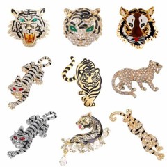 Fashion Retro Tiger Brooch Rhinestones Pin Unisex Decorative Corsage Jewelry