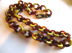 Pono signed Italy link acrylic resin faux amber necklace