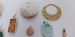 LOT OF 19 VINTAGE TO NOW PENDANTS VARIOUS SIZES HAND MADE GLASS CRYSTAL METALS