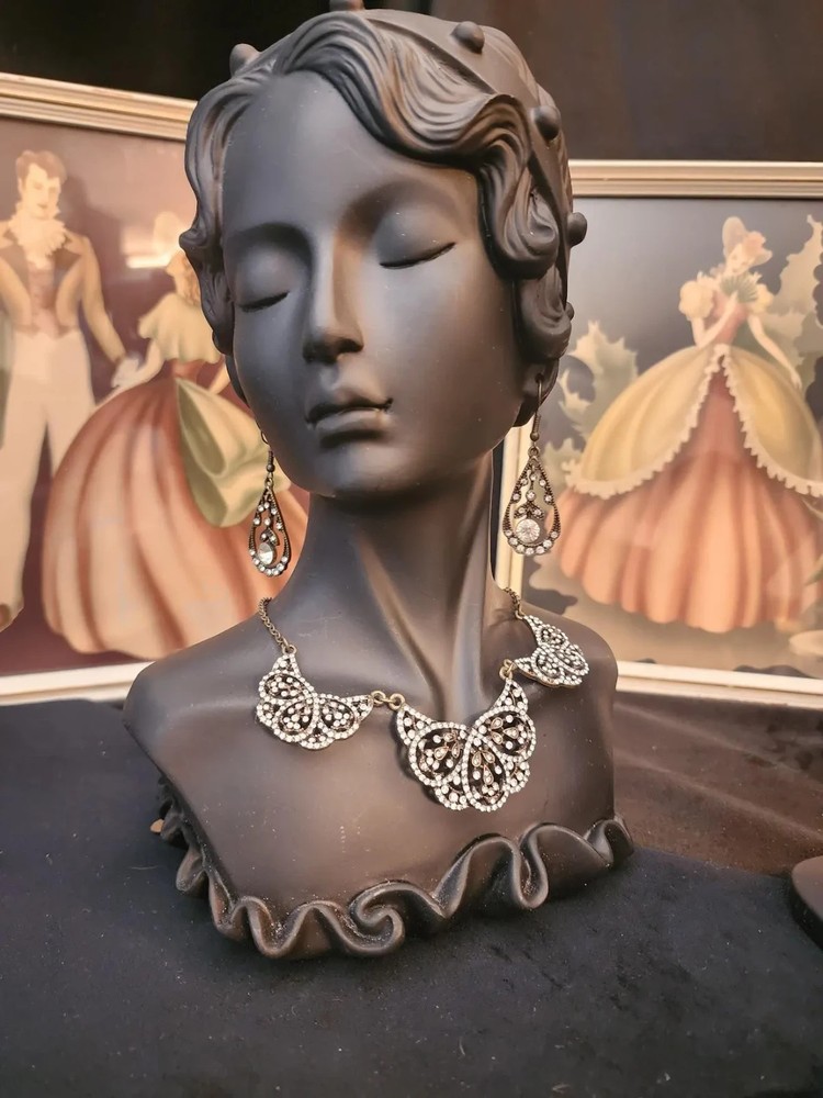 Vintage Rhinestone Filagree Bronze Jewelry Set