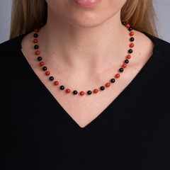 Antique 1920s Art Deco Coral and Onyx Beads Necklace and Bracelet Set