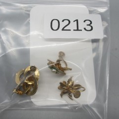 Vintage Enamel Flower Brooch Earrings Set White Green Dainty Gold Tone Screwback