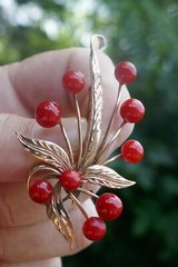 Vintage 10kt+ Rose Gold & 6.4mm Coral Pin / Brooch – 8.6g.