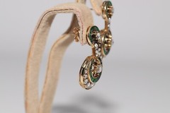 Vintage Circa 1970s 18k Gold Natural Rose Cut Diamond And Emerald Drop Earring