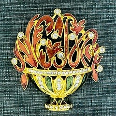 Vtg 1992 RARE Edgar Berebi Limited Ed. The Peter Carl Faberge Pin GP Brooch NOS