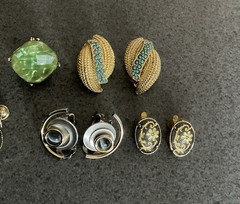 Vintage Lot of Clip On Earrings Excellent Condition Napier Damascene ￼￼￼